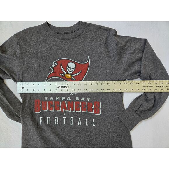 NFL Team Apparel Tampa Bay Buccaneers Long Sleeve T-shirt Mens Medium- Gray - Picture 5 of 6